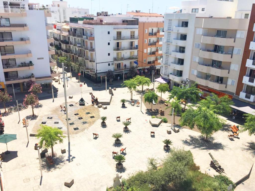 Apartamentos Albertos Santa Eularia des Riu Exterior photo